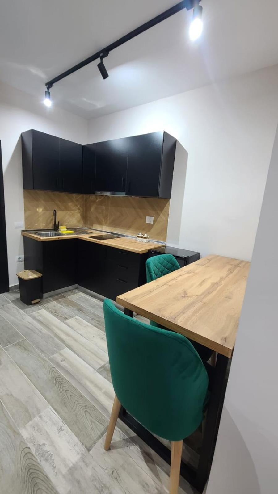 Guest House Tian & Hojz Dıraç Dış mekan fotoğraf