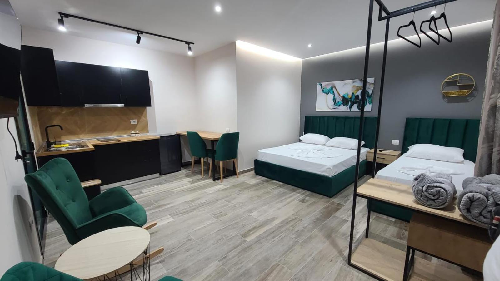Guest House Tian & Hojz Dıraç Dış mekan fotoğraf