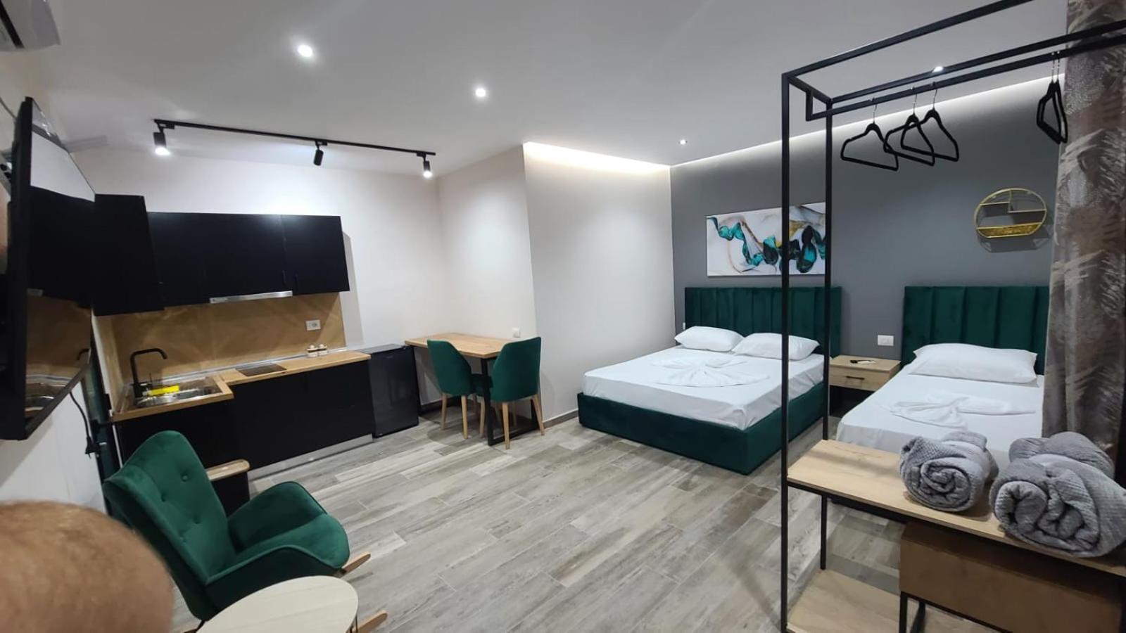 Guest House Tian & Hojz Dıraç Dış mekan fotoğraf