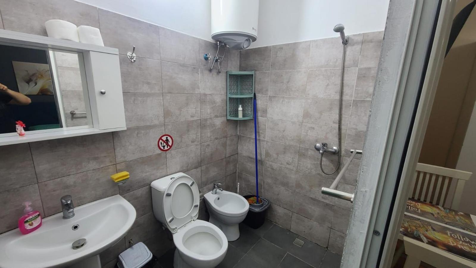 Guest House Tian & Hojz Dıraç Dış mekan fotoğraf